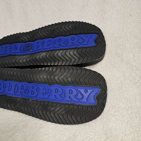 Burberry Leather Slab Knight Slides Leather Black Size 39eu 9us - Picture 13 of 15